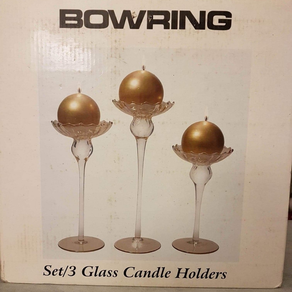 Bowring 3 set glass candle holder.